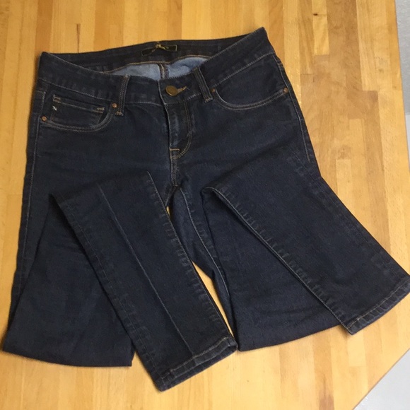 Jeans - Picture 1 of 3